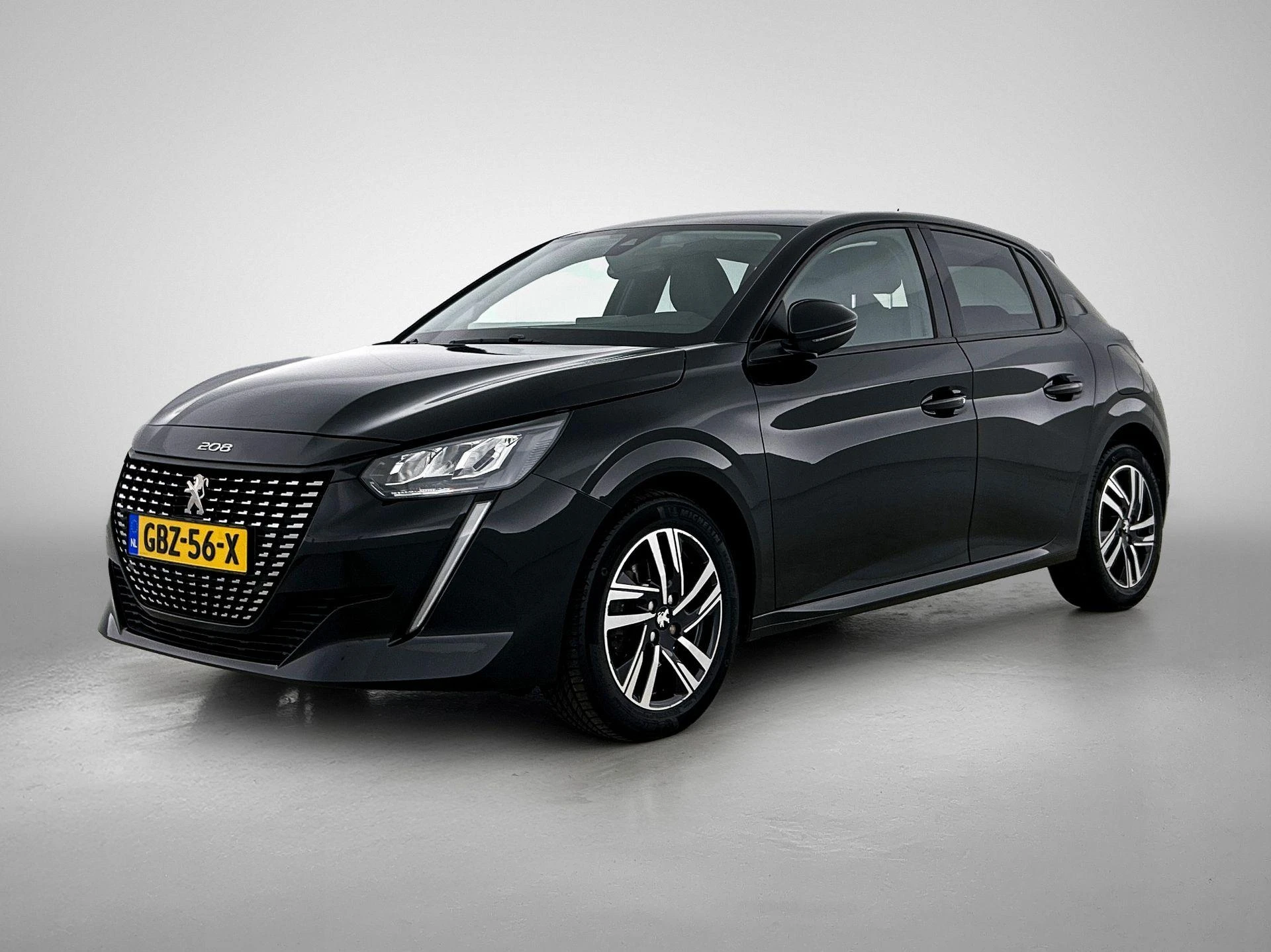 Peugeot-208-image-1