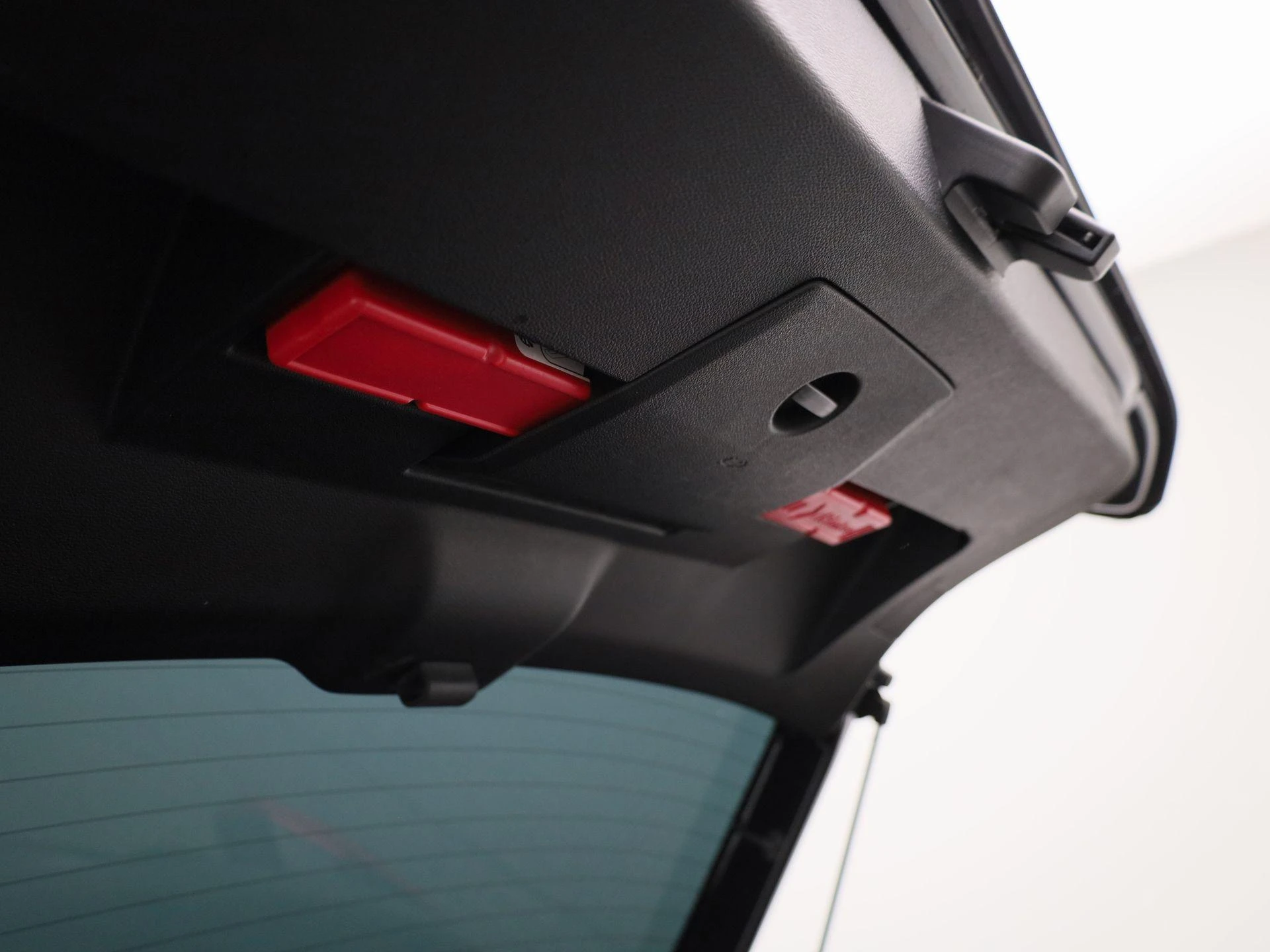 Volkswagen-Polo-image-11