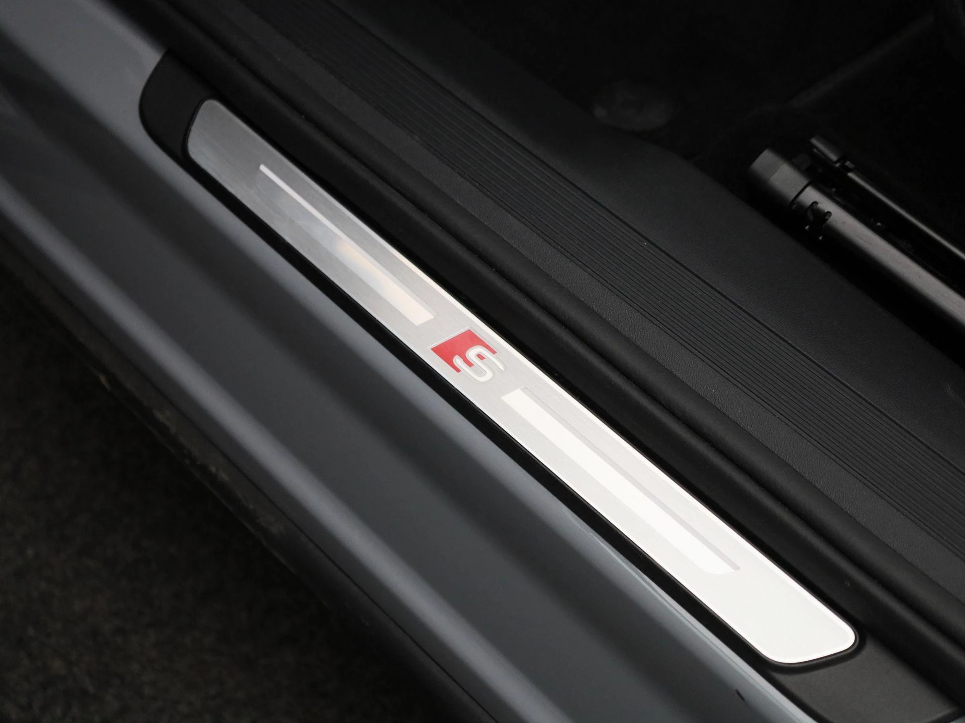 Audi-Q4 Sportback e-tron-image-40