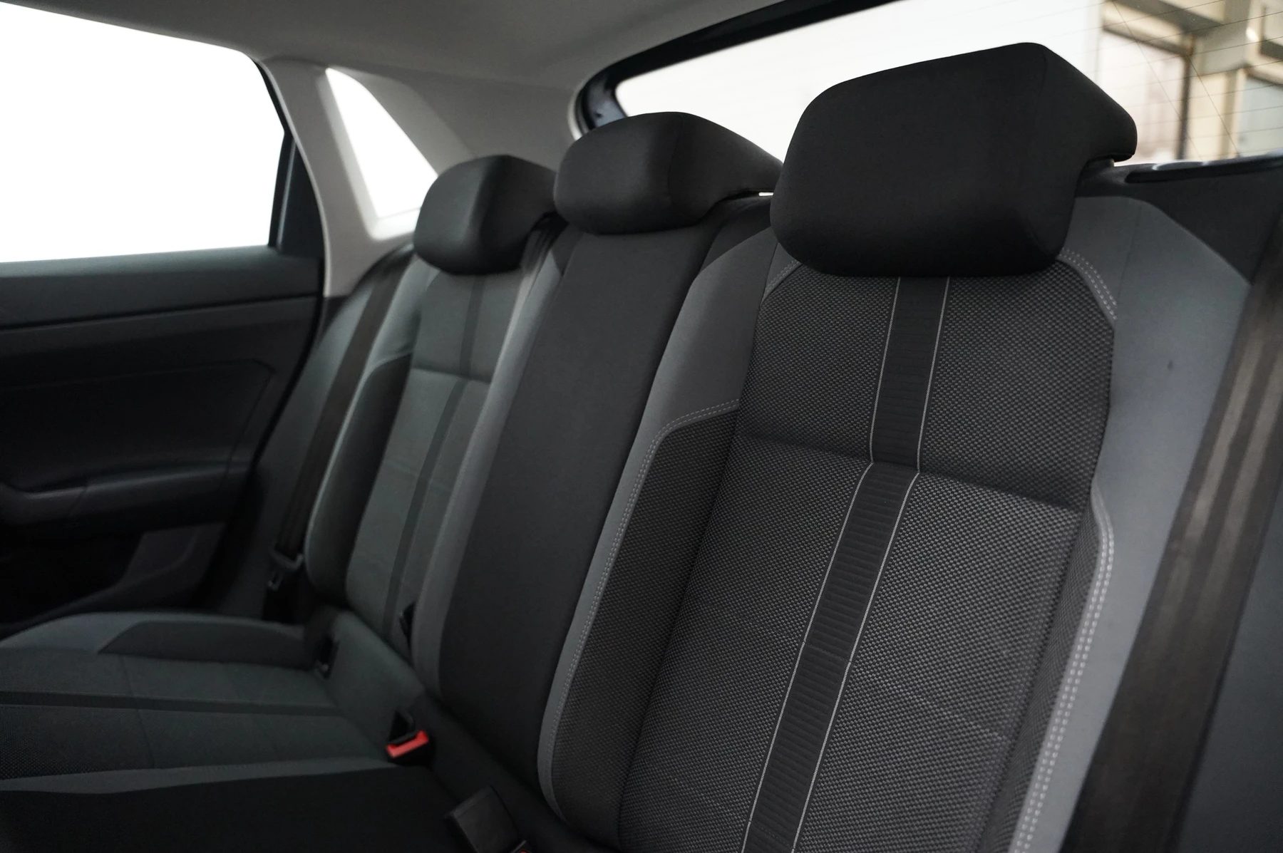 Volkswagen-Polo-image-11