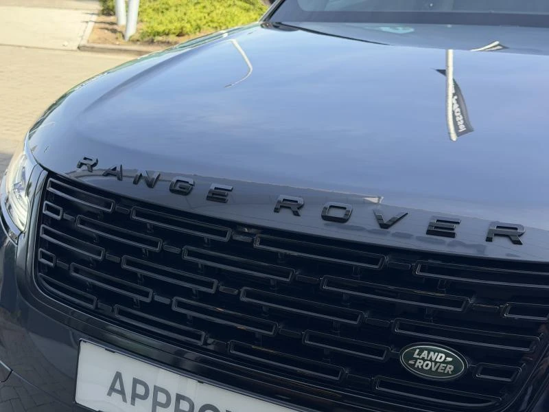 Land Rover-Range Rover Velar-image-26