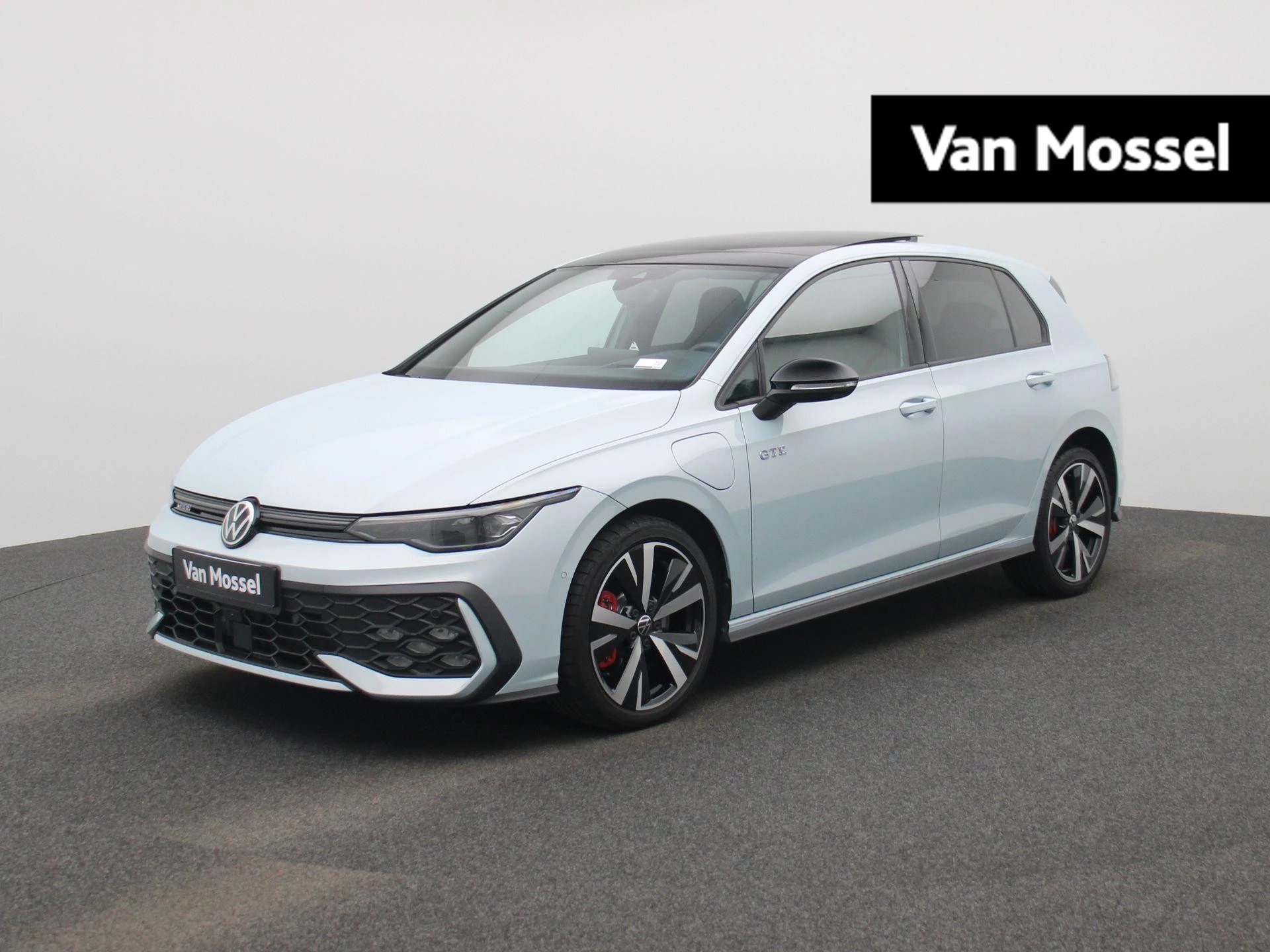 Volkswagen-Golf-image-0
