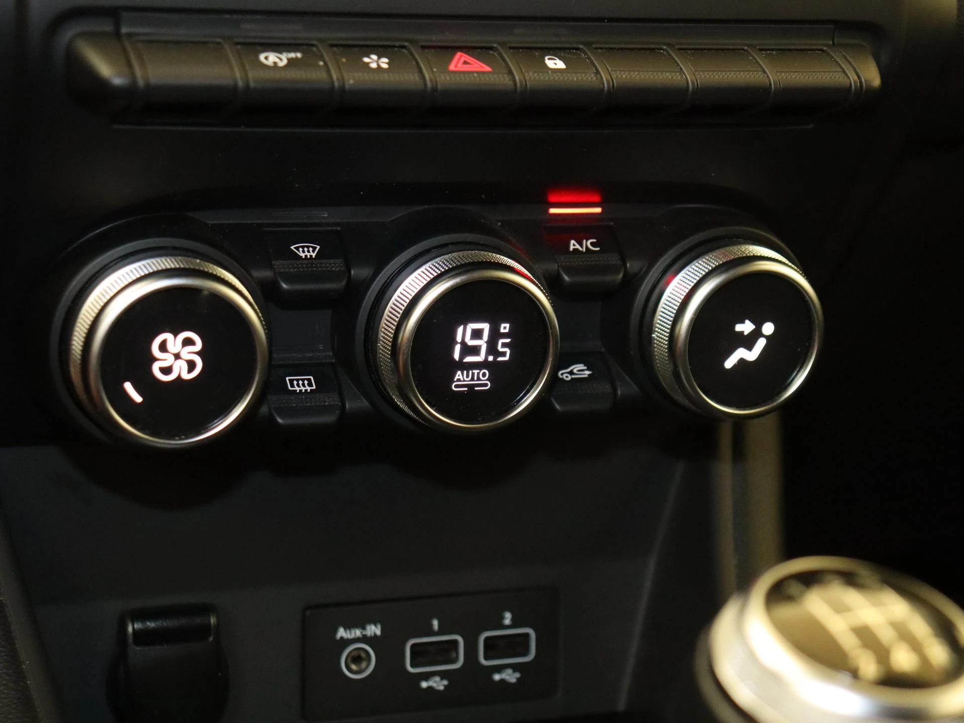 Renault-Captur-image-19