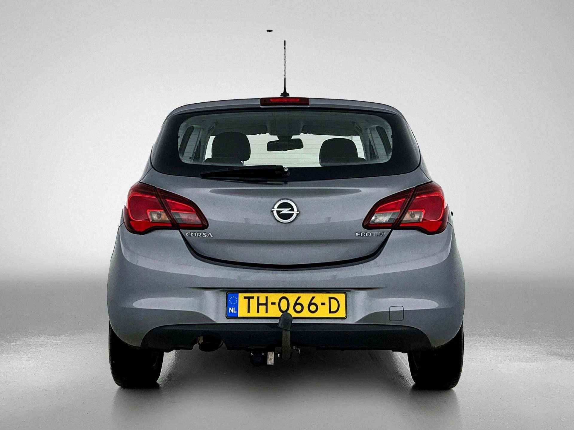 Opel-Corsa-image-2