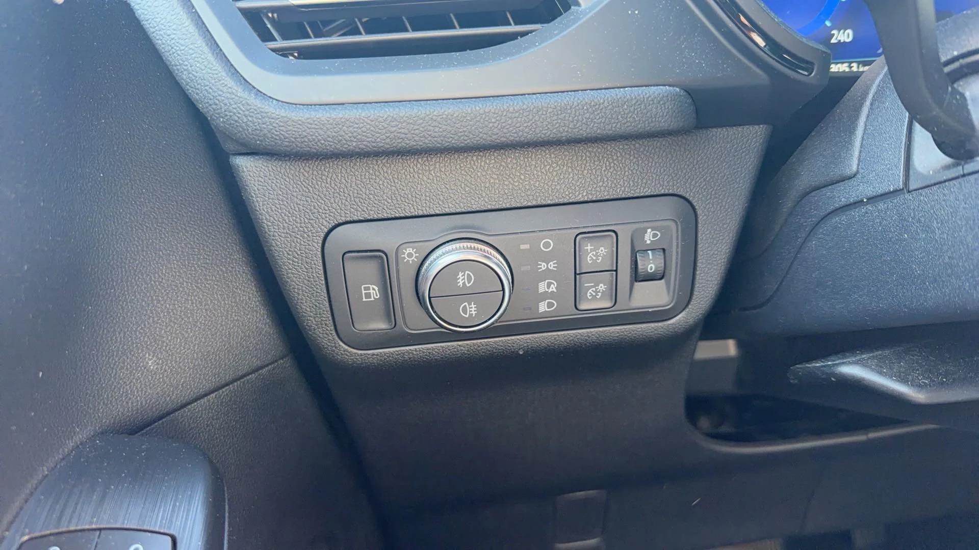 Ford-Kuga-image-14