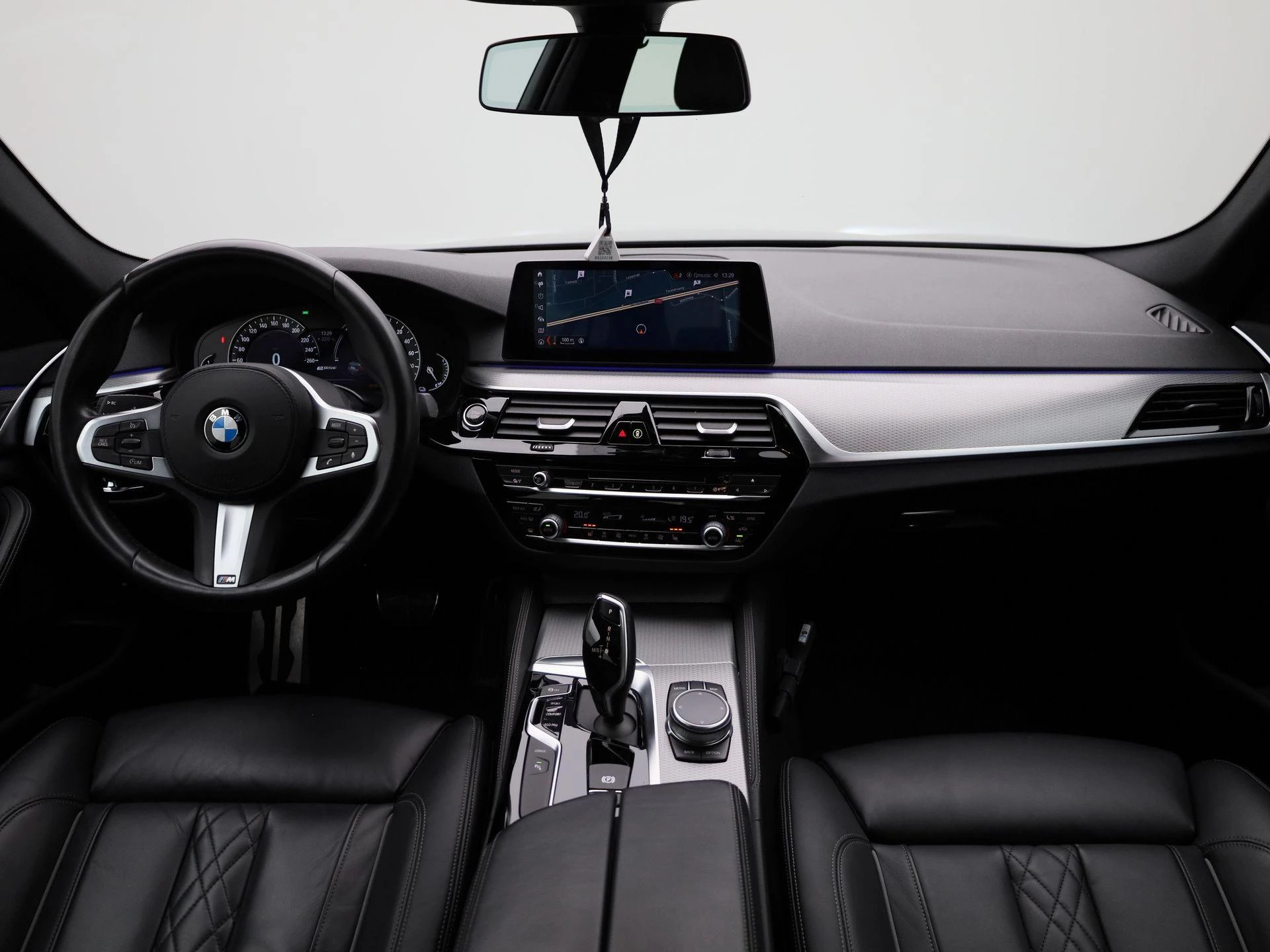 BMW-5 Serie-image-37