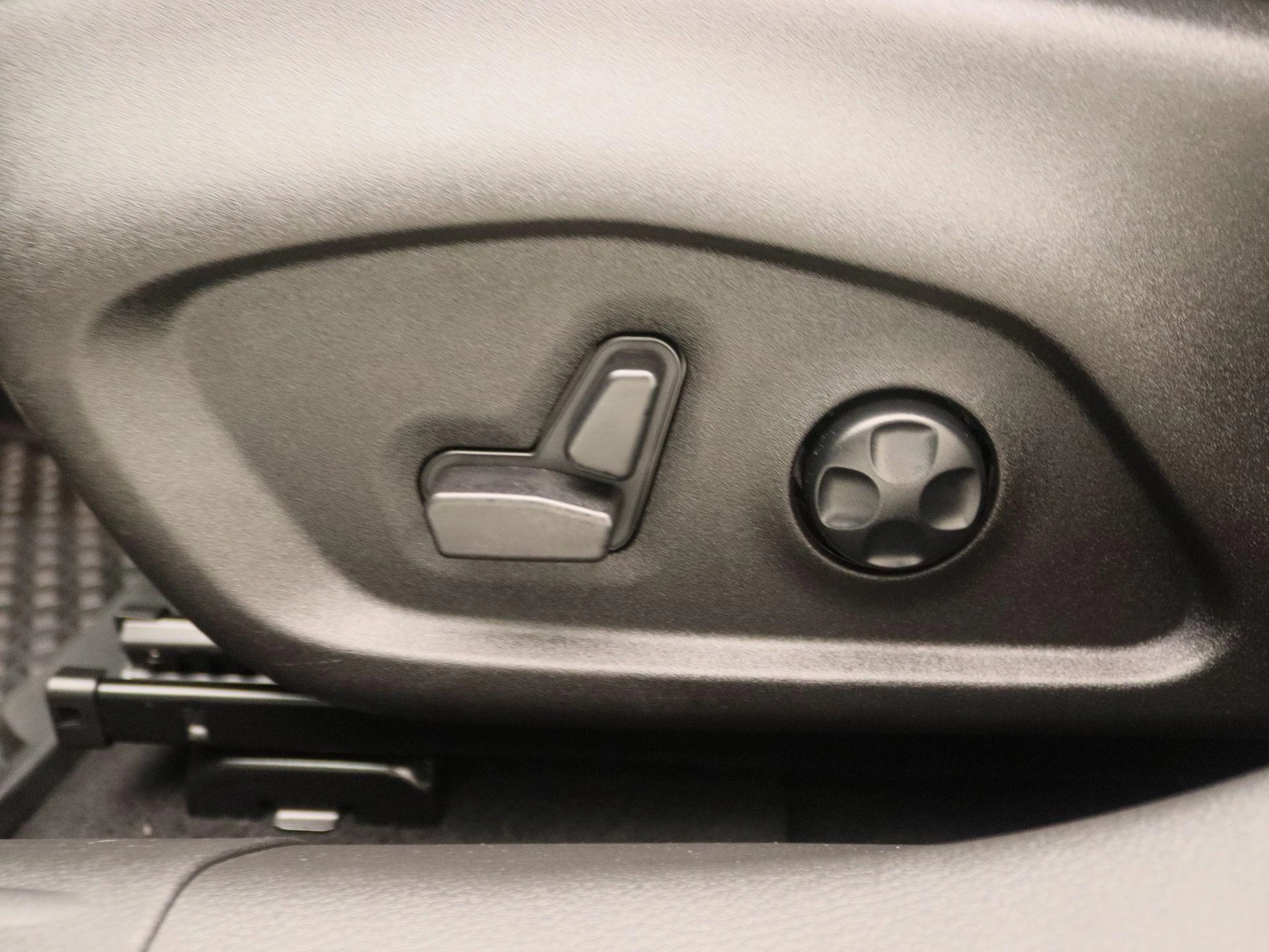 Jeep-Compass-image-13