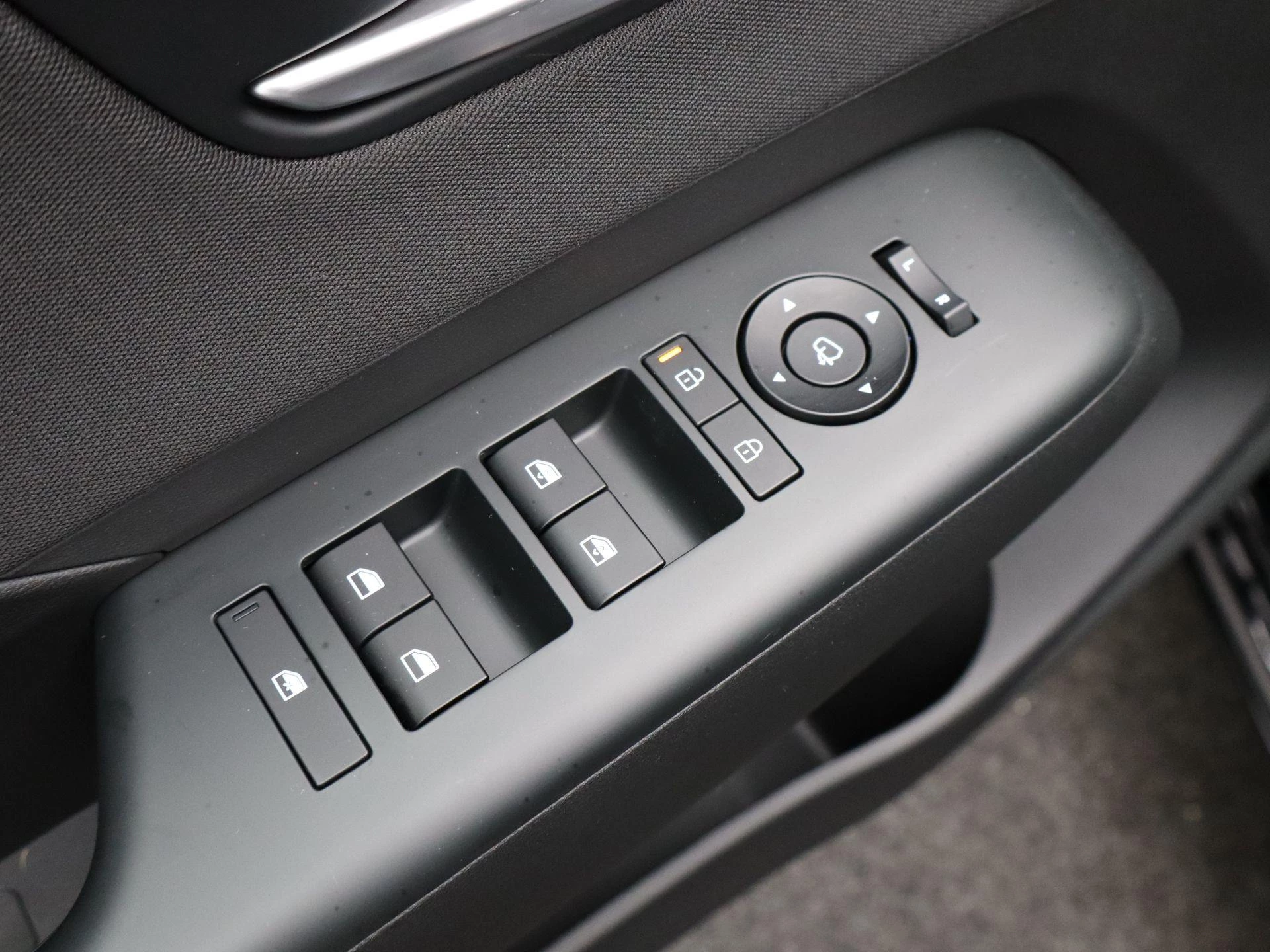 Hyundai-Kona-image-27