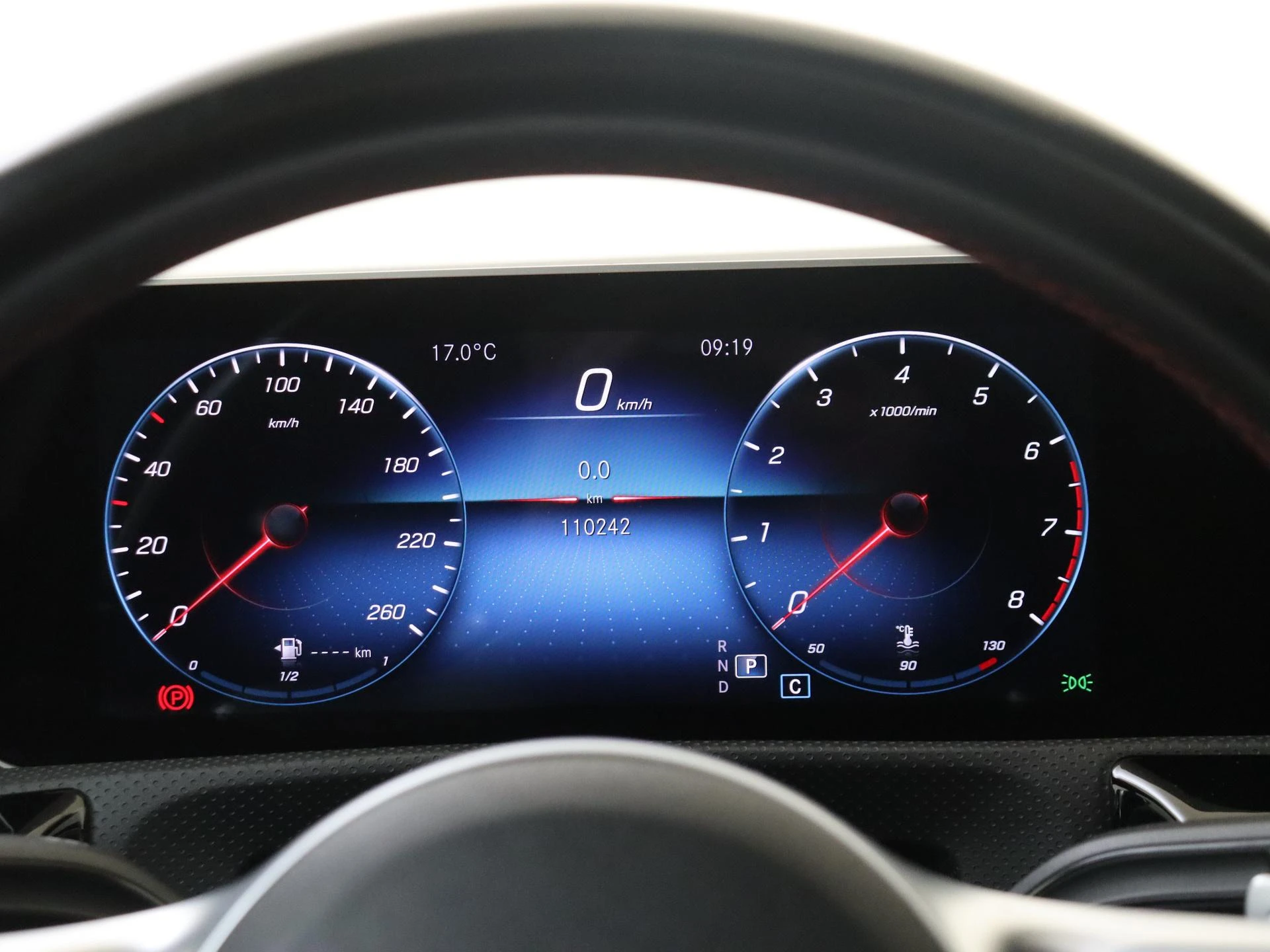 Mercedes-Benz-A-Klasse-image-10