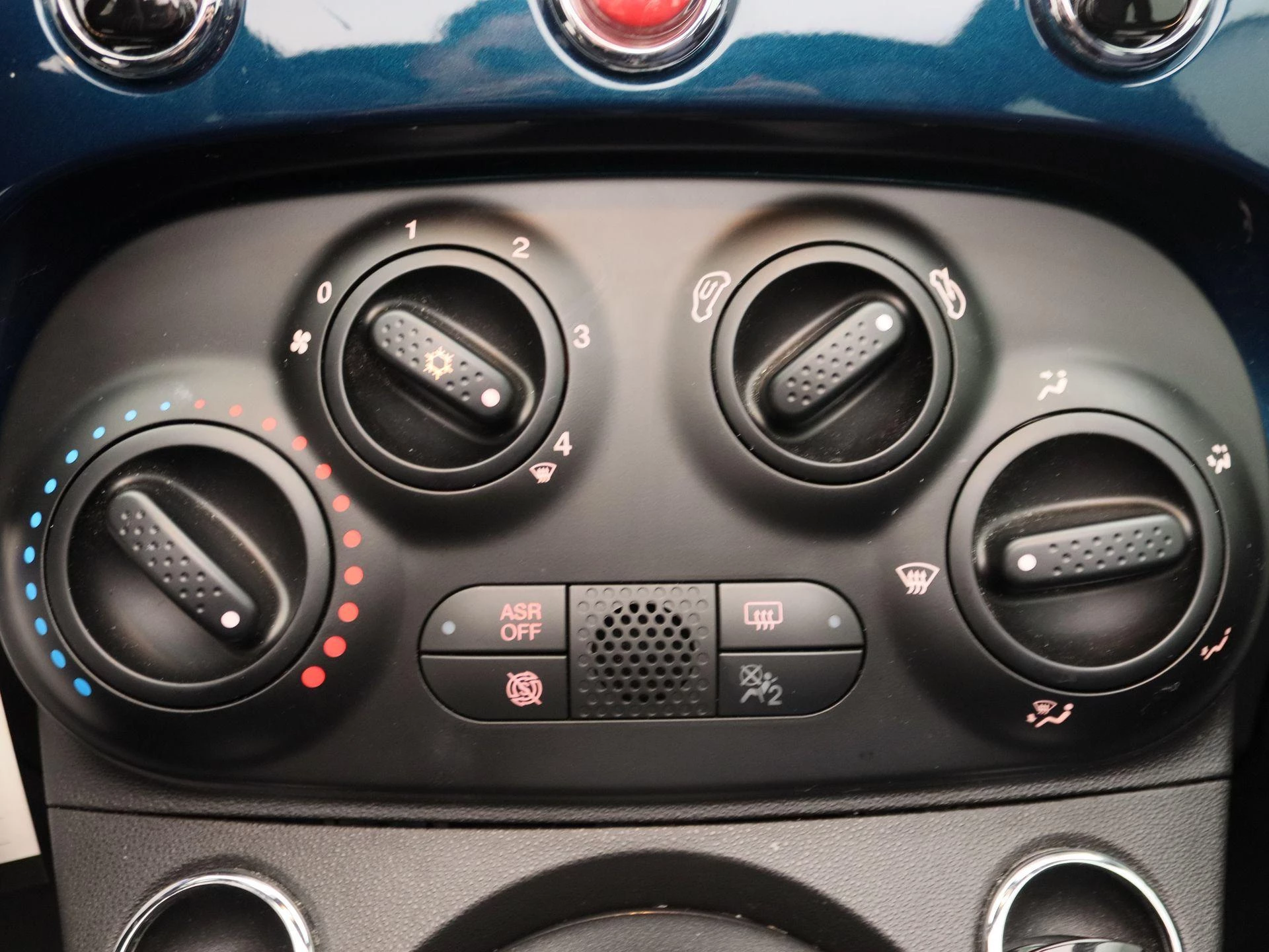 Fiat-500C-image-10
