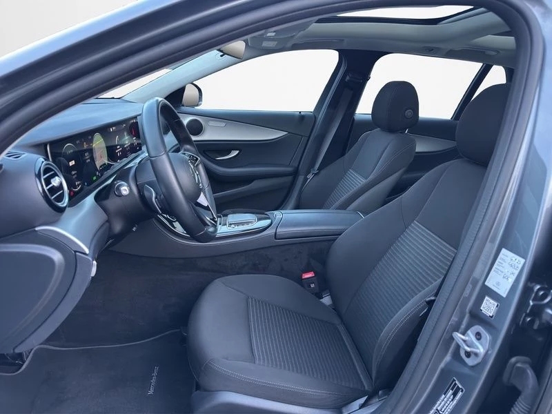 Mercedes-Benz E-Klasse 220 T d AVANTGARDE KAM PANO SHZ STANDHZG MBUX AVANTGARDE