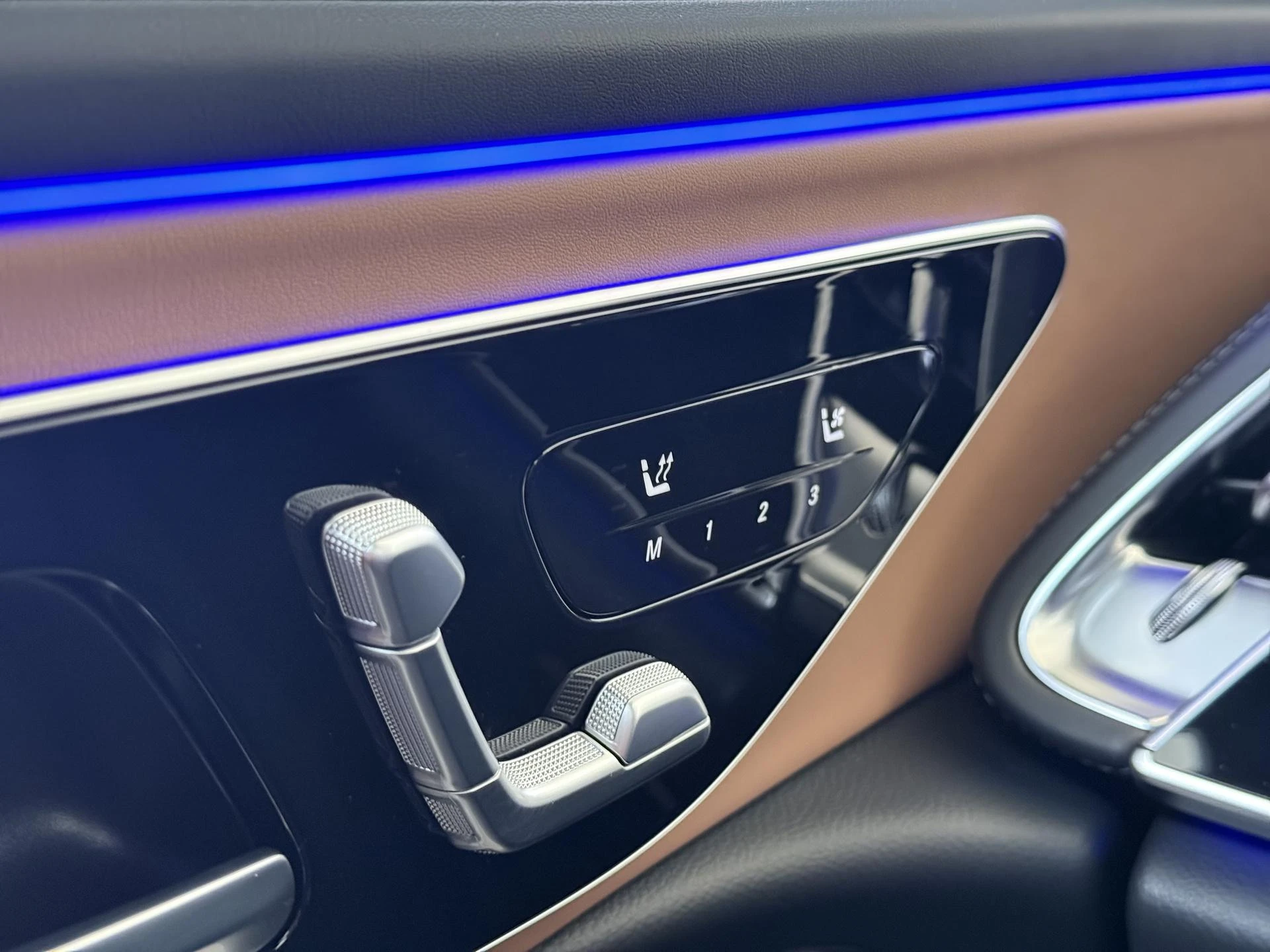 Mercedes-Benz-E-Klasse-image-26