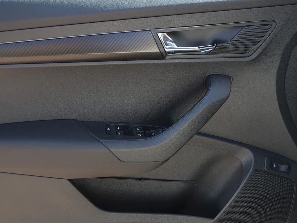 Škoda Karoq 1.5 TSI DSG Sportline Navi, Pano