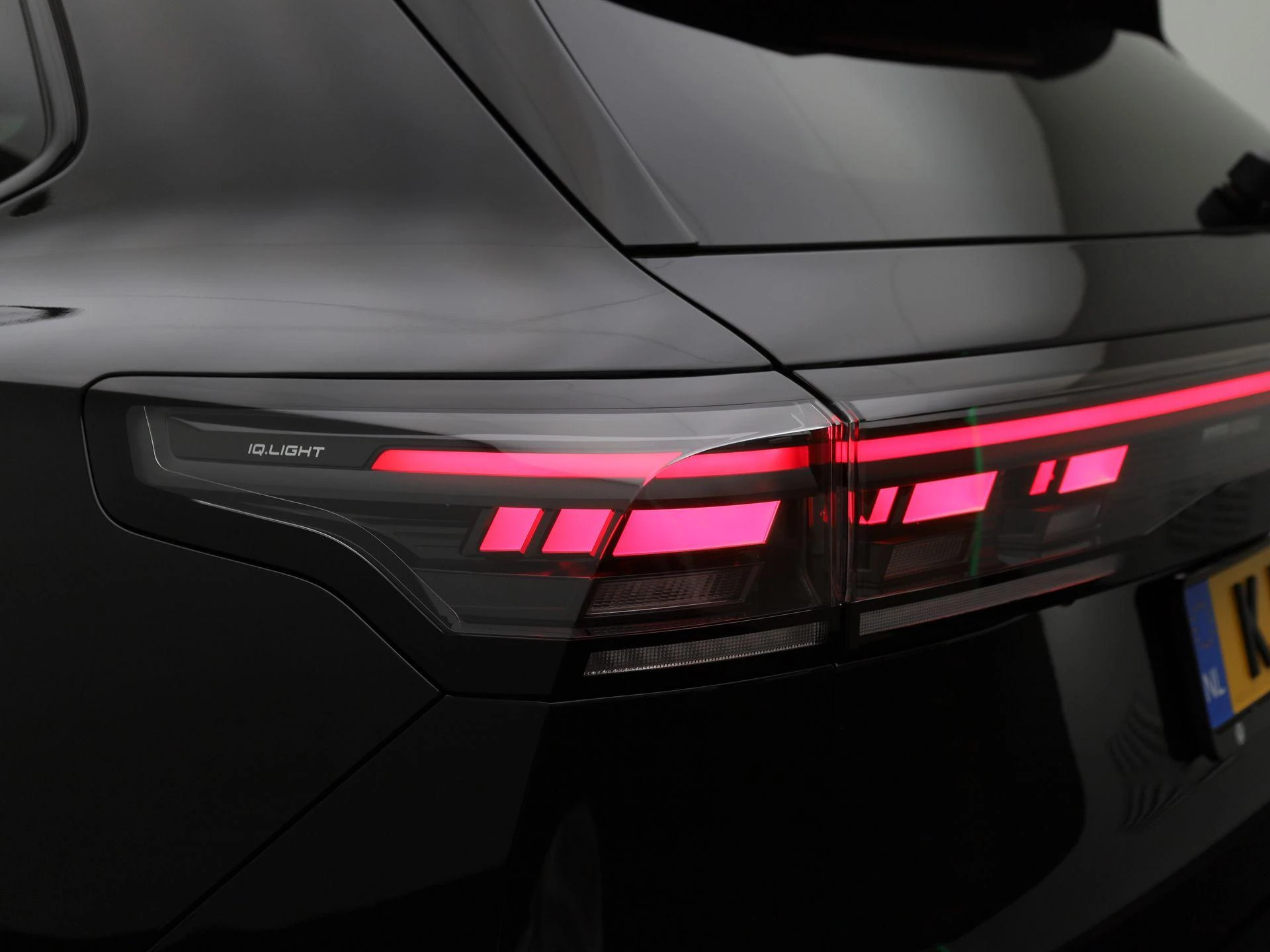 Volkswagen-Tiguan-image-36