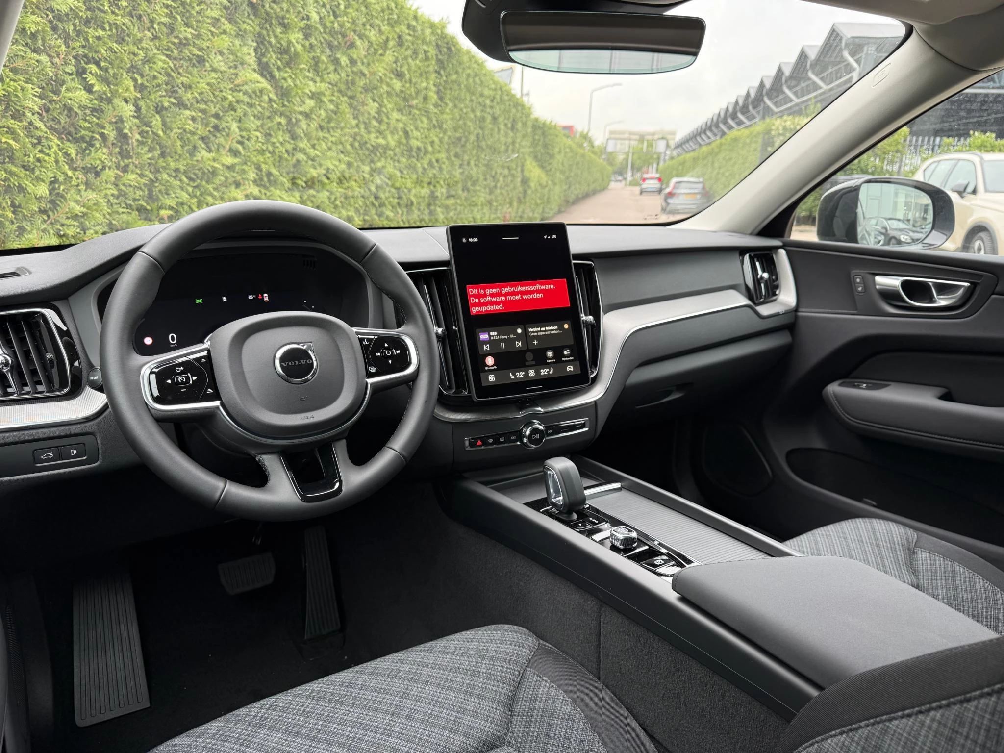 Volvo-XC60-image-2