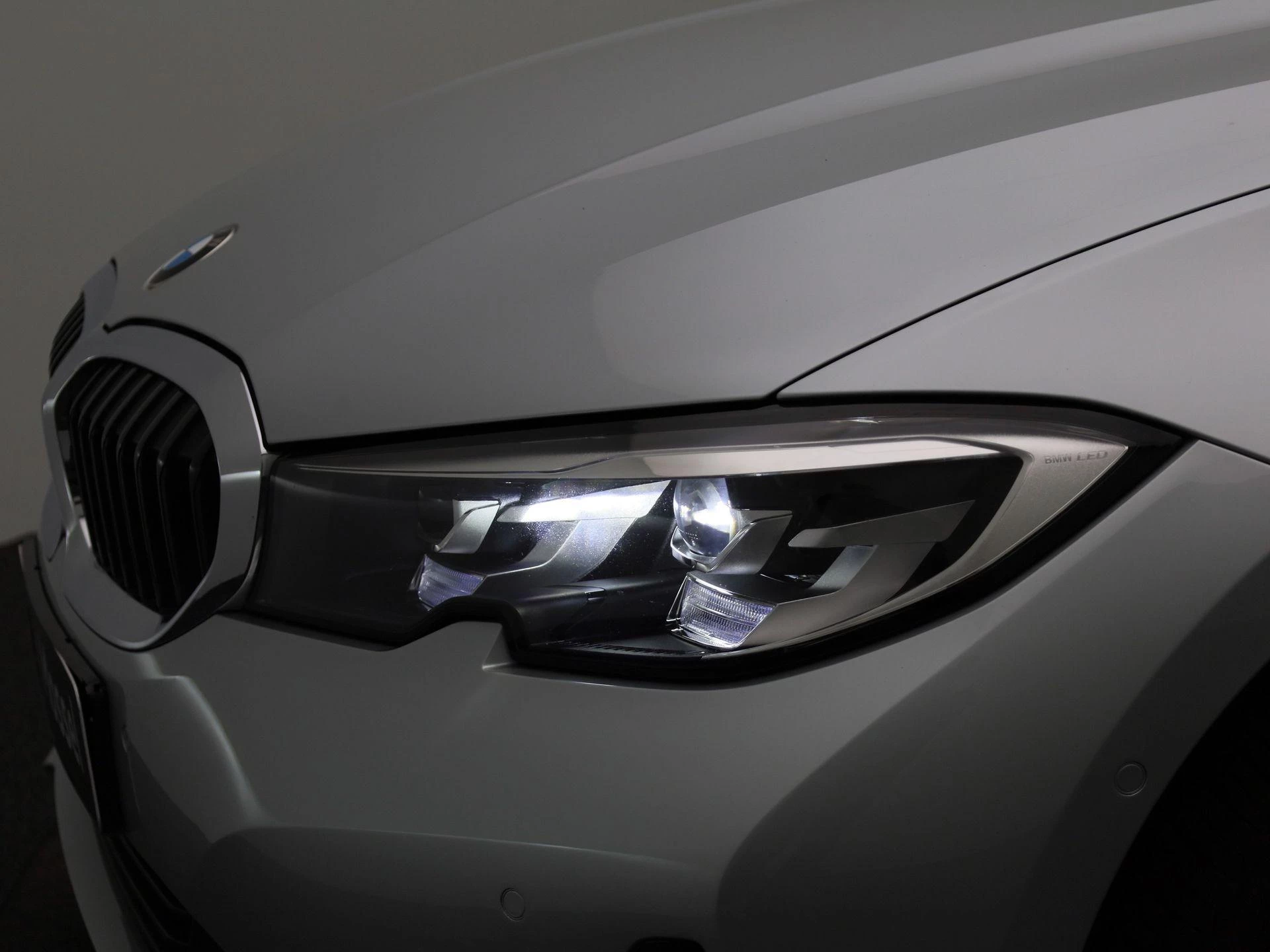 BMW-3 Serie-image-15