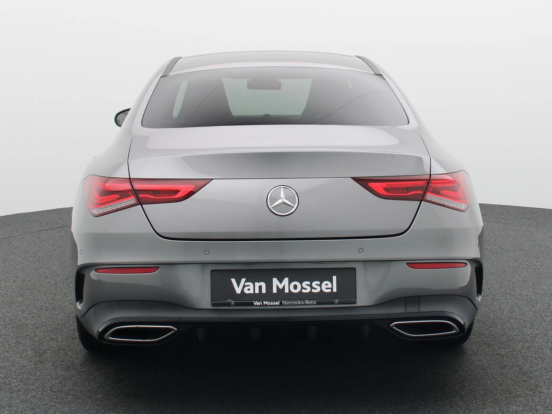 Mercedes-Benz CLA 200 AMG Line + PANORAMISCH DAK + CAMERA + LED +
