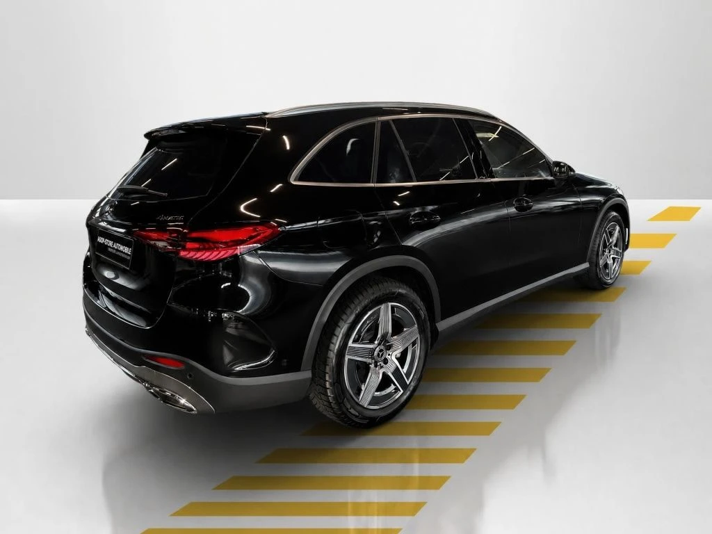 Mercedes-Benz-GLC 300 d-image-14