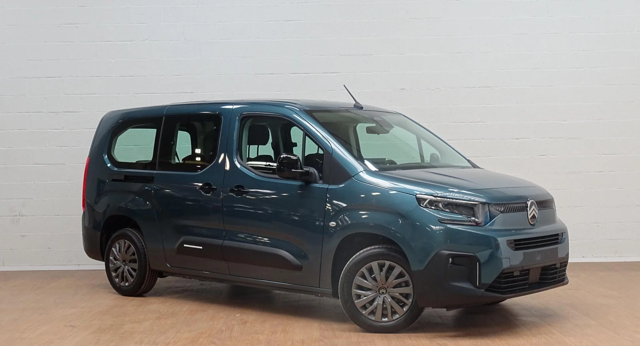 Citroën Berlingo MPV XL 1.5 BlueHDi 100 S&S BVM6 PLUS