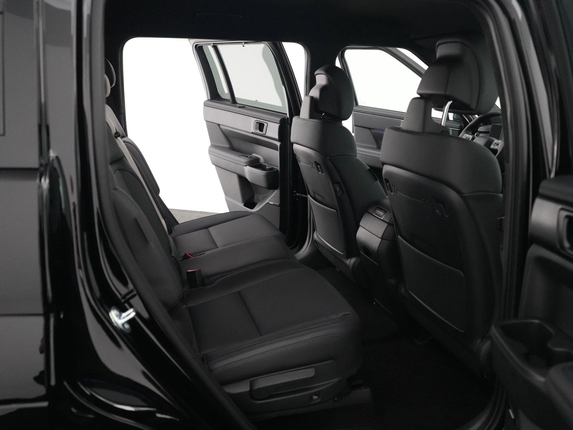 Hyundai-Santa Fe-image-43
