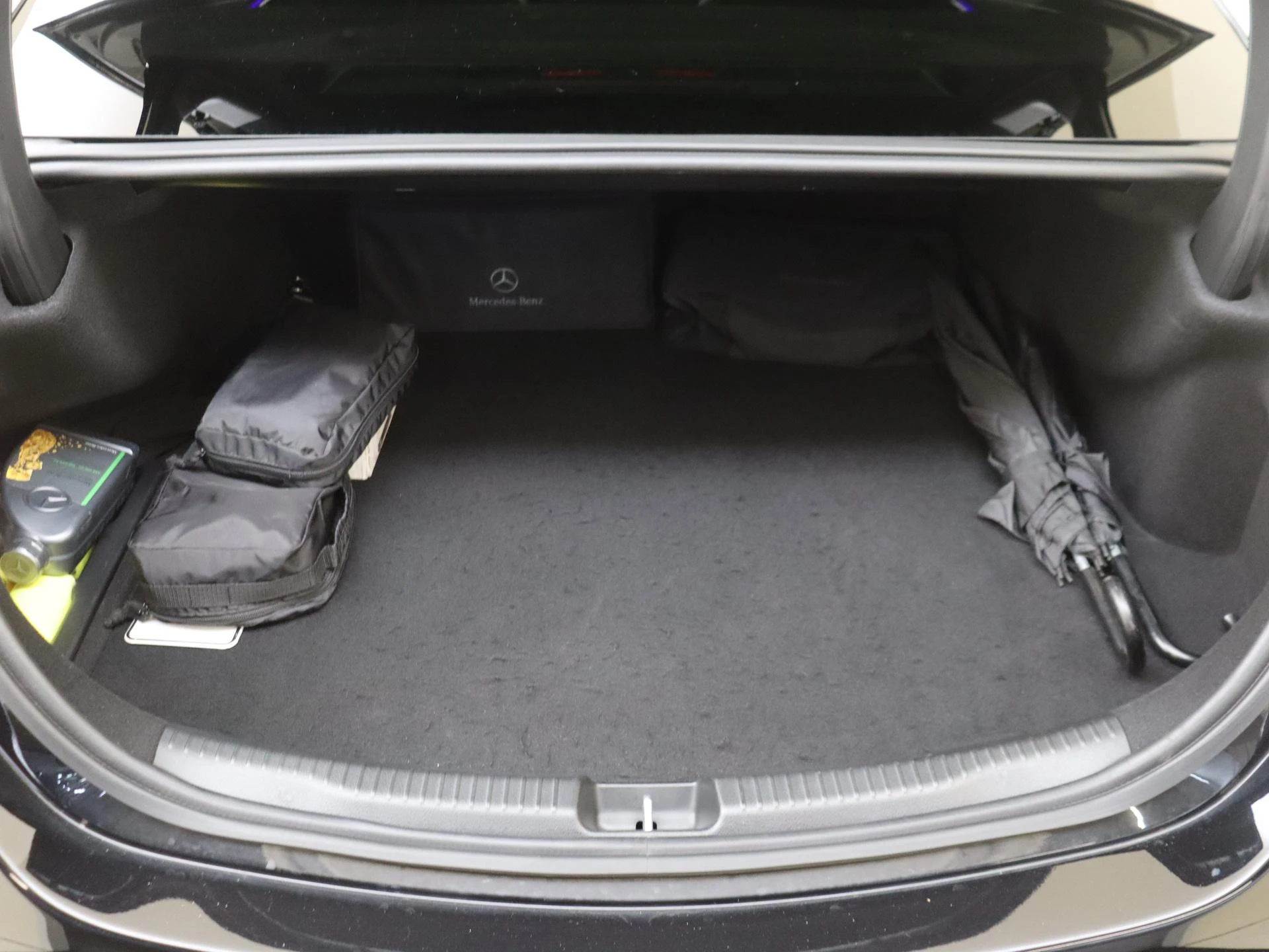 Mercedes-Benz-C-Klasse-image-29