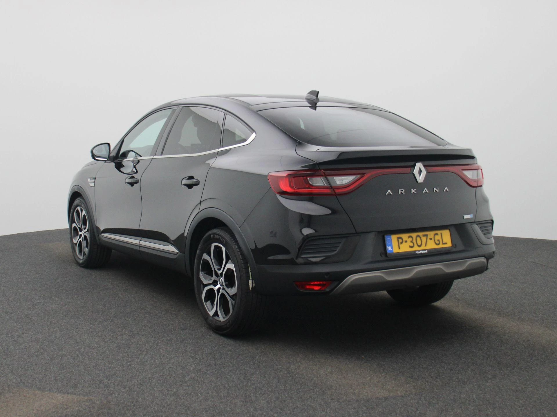 Renault-Arkana-image-1