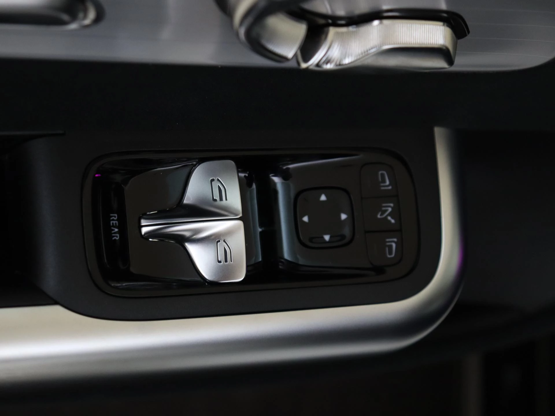 Mercedes-Benz-CLA-image-26