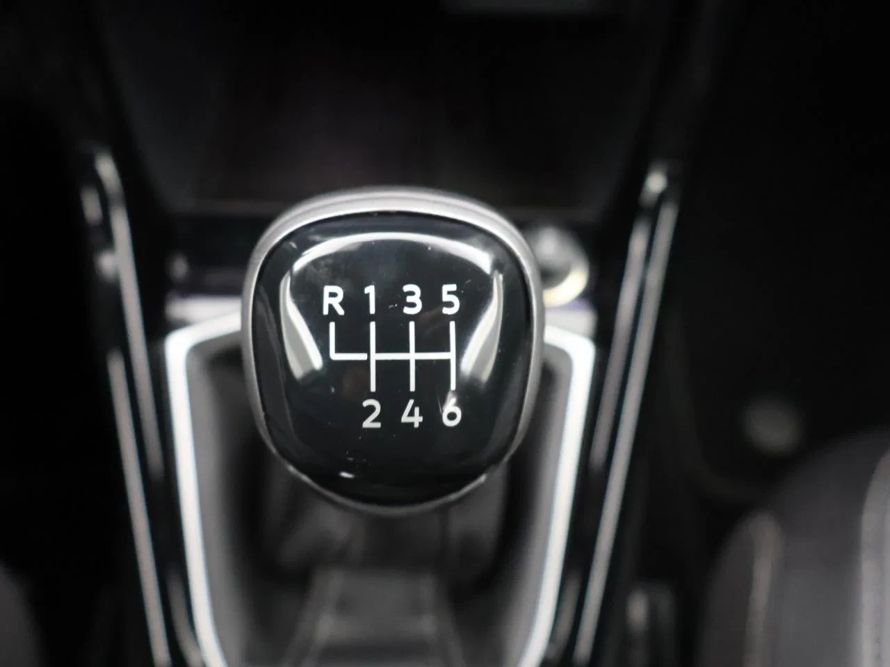 Volkswagen-T-Cross-image-19