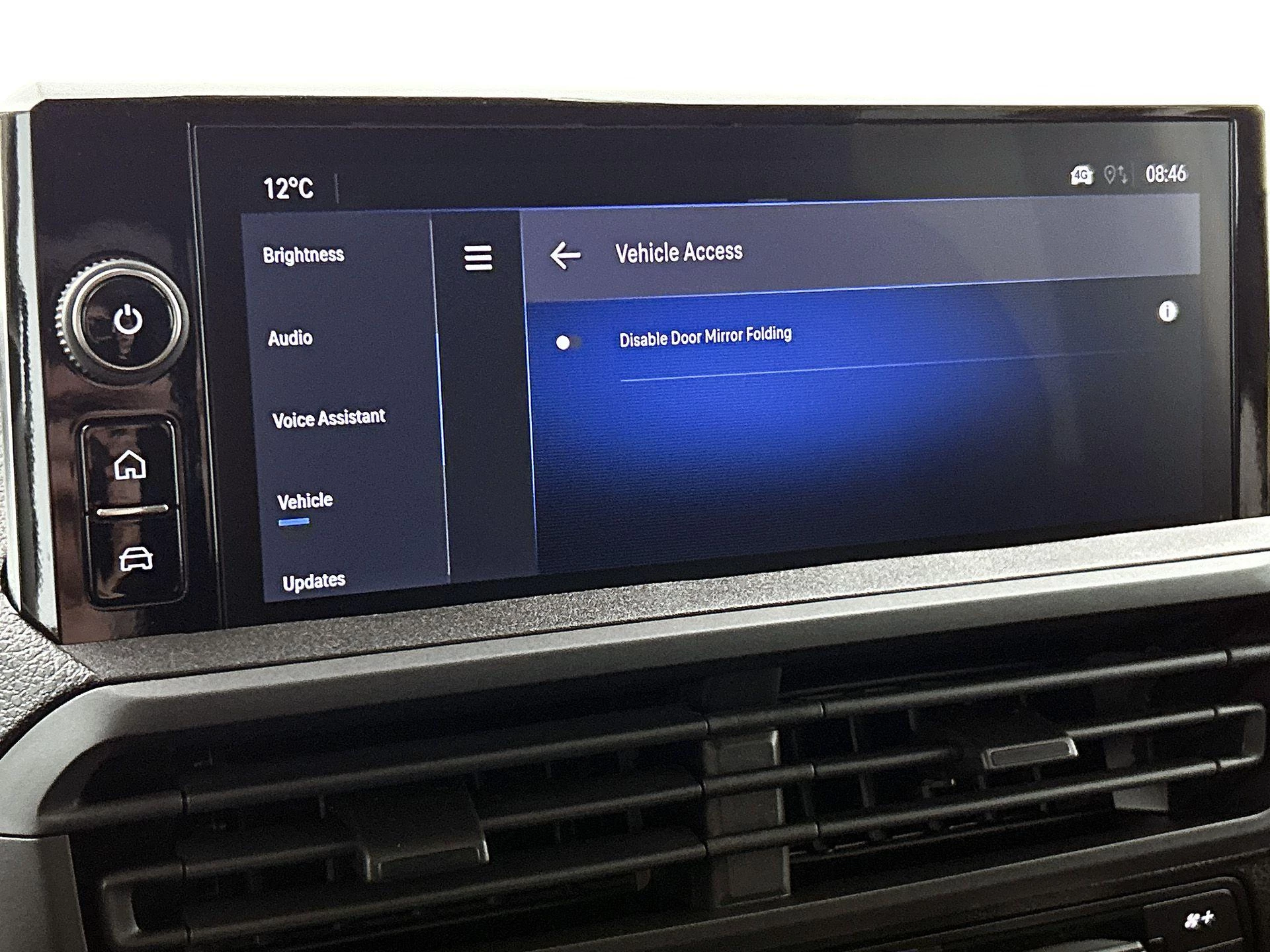 Opel-Vivaro-e-image-16