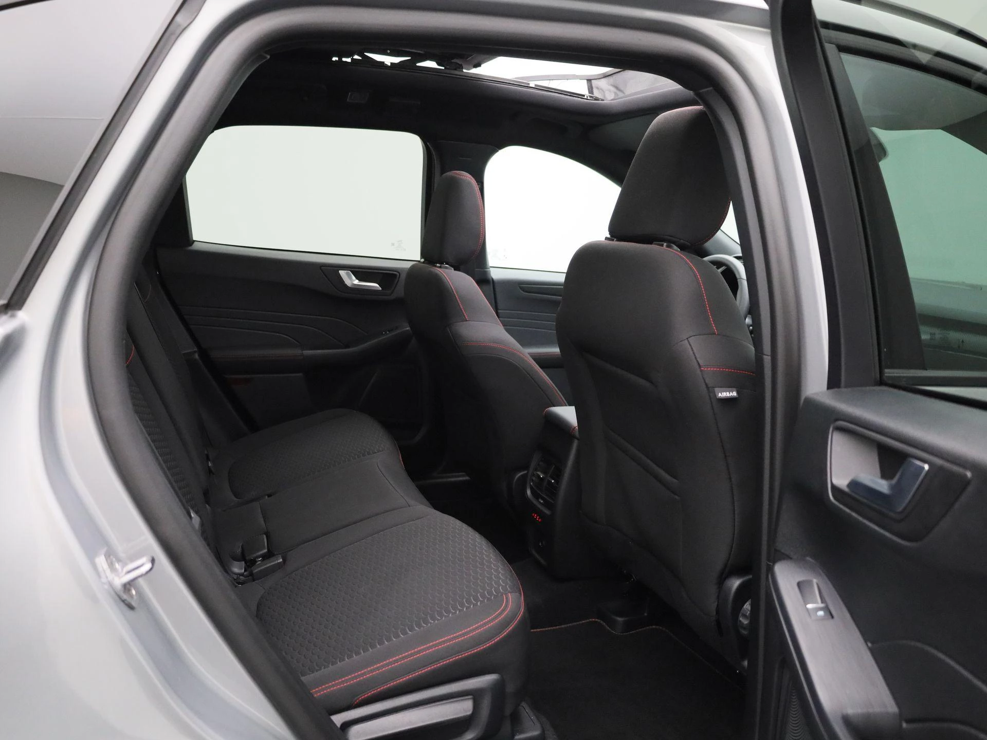 Ford-Kuga-image-40