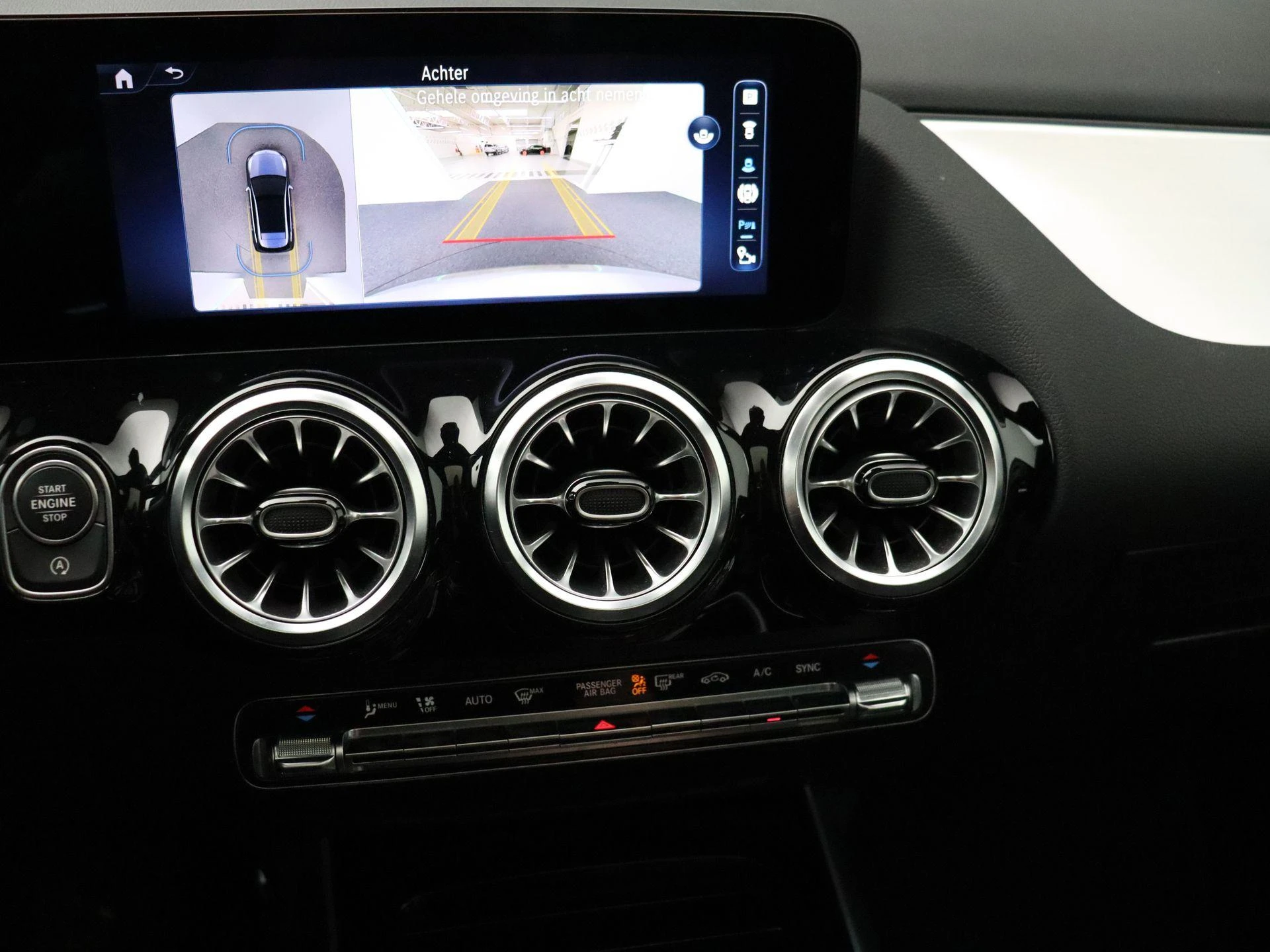 Mercedes-Benz-B-Klasse-image-15