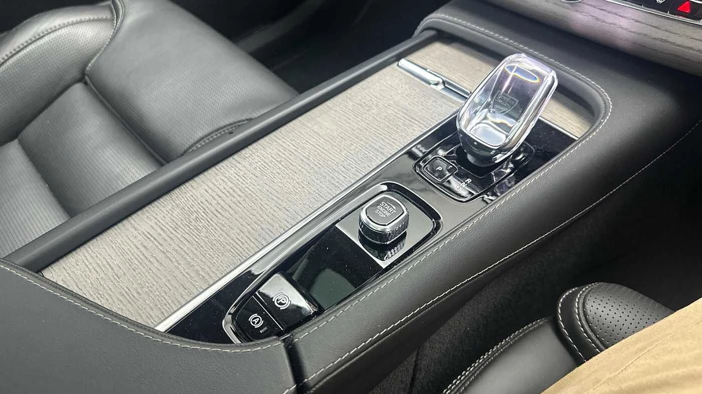 Volvo-XC90-image-28