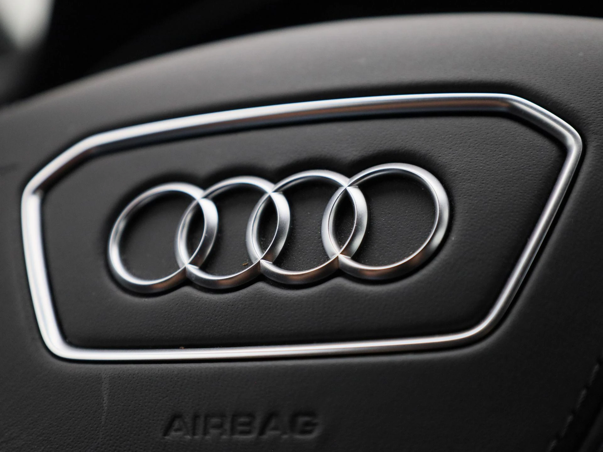 Audi-A8-image-41