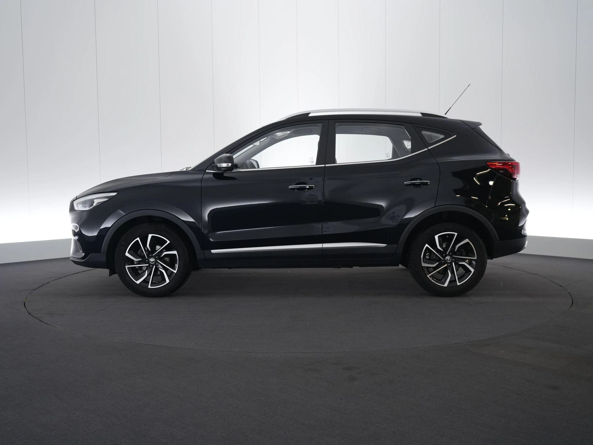 MG-ZS-image-3