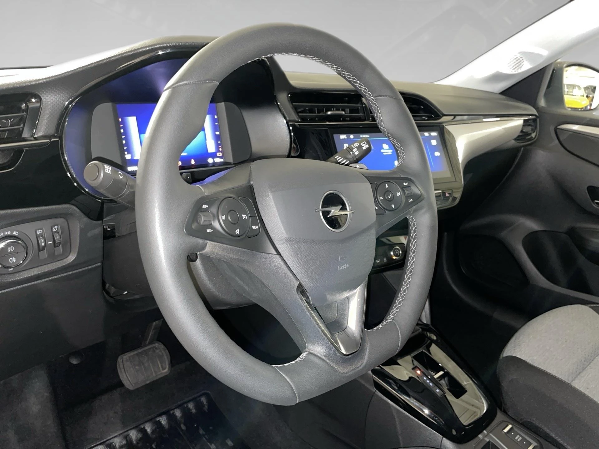 Opel-Corsa-image-7