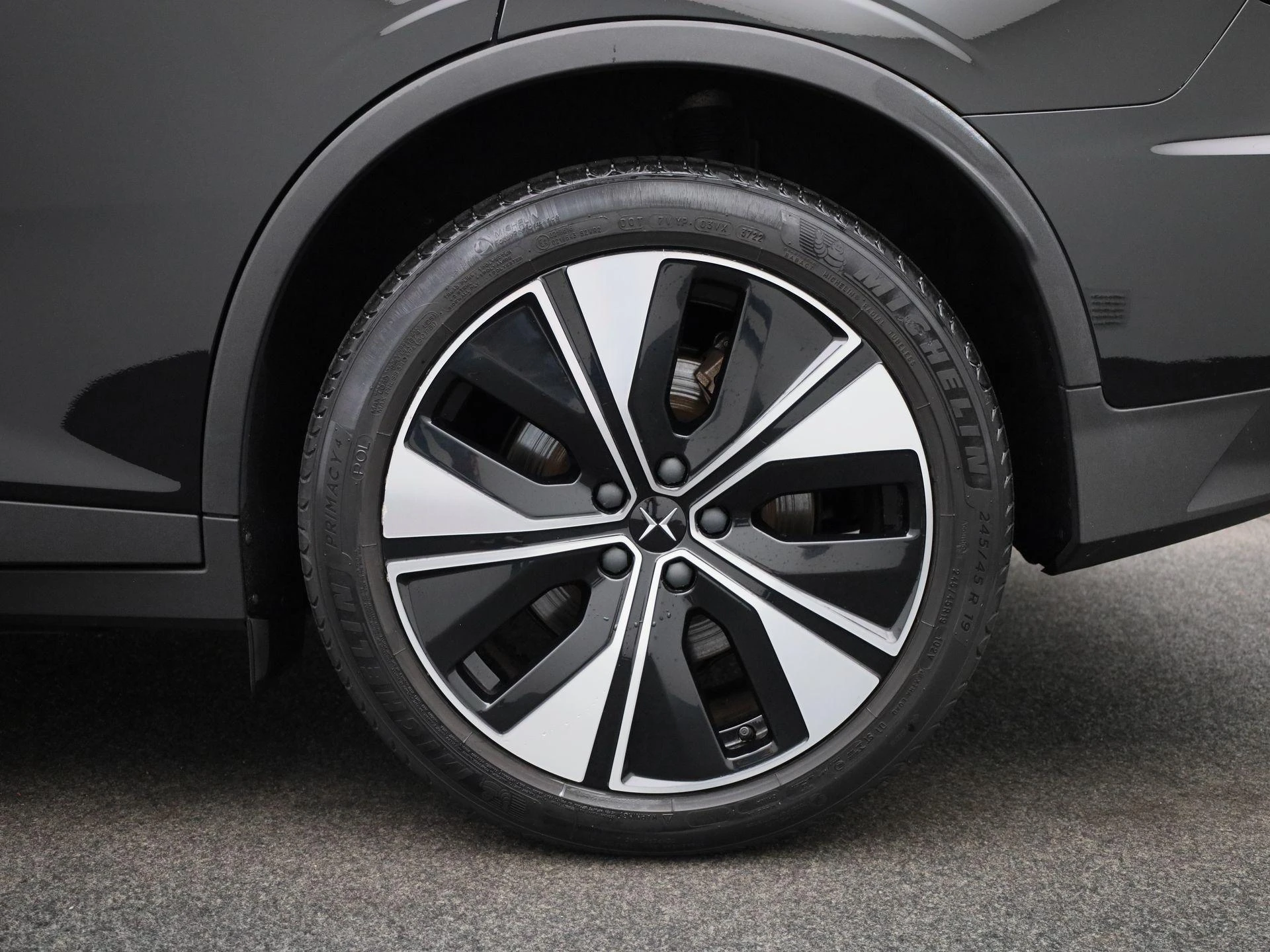 Polestar-2-image-11
