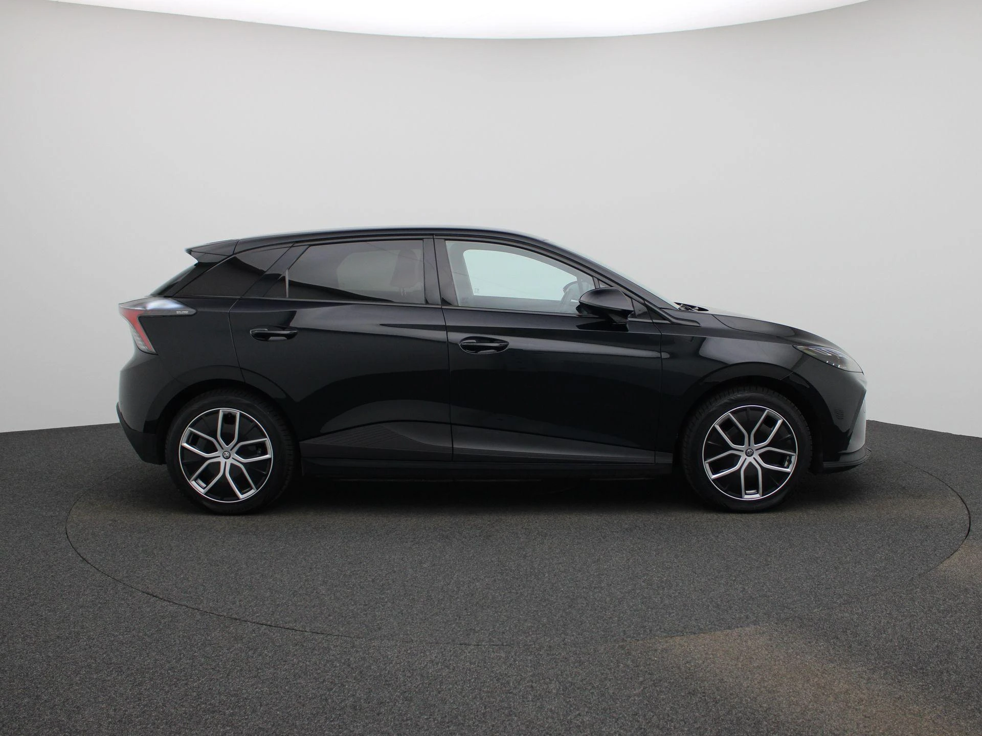 MG-MG4 EV-image-5