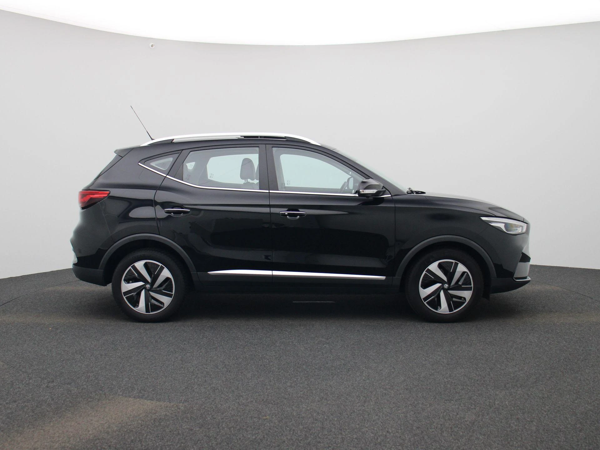 MG ZS EV Long Range Luxury 70 kWh