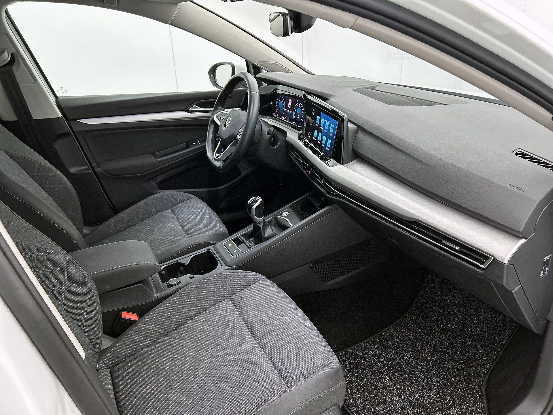 Volkswagen Golf 1.0 TSI Life 110 PK