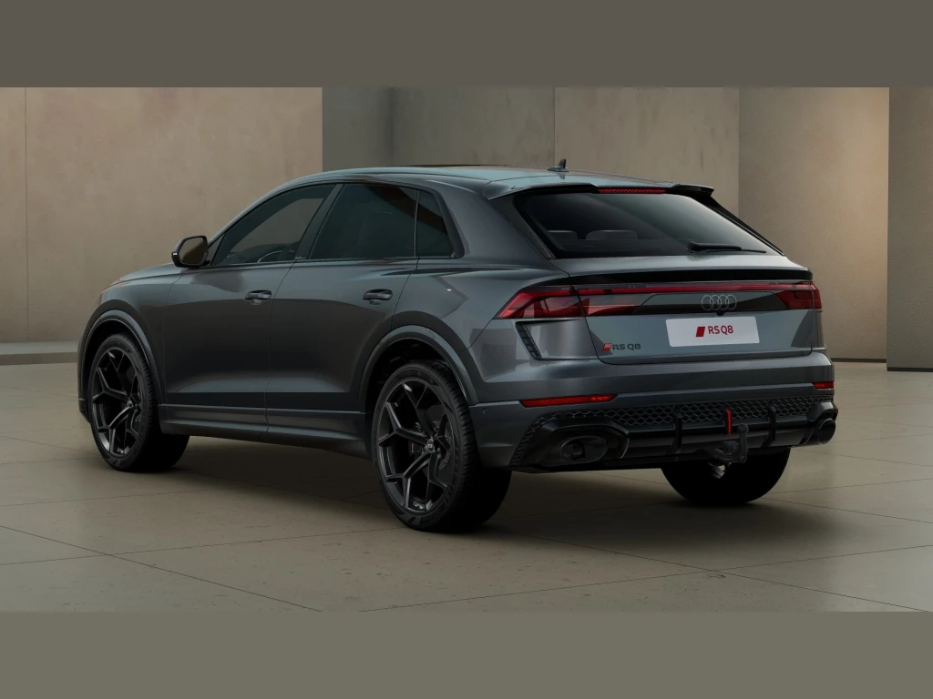 Audi RSQ8 performance TFSI quattro B&O Matrix Pano 360° HUD AHK