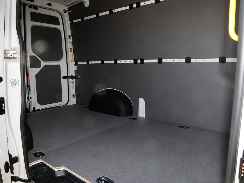 Volkswagen-Crafter-image-6