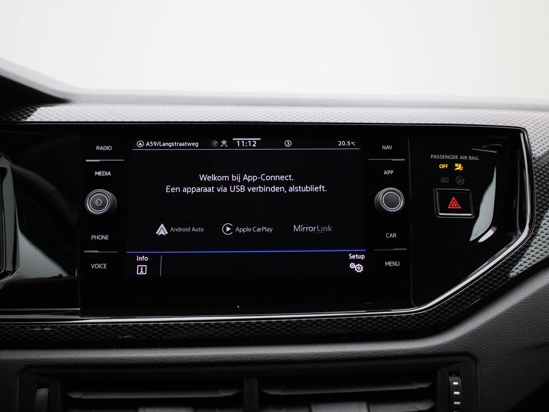 Volkswagen-Polo-image-20