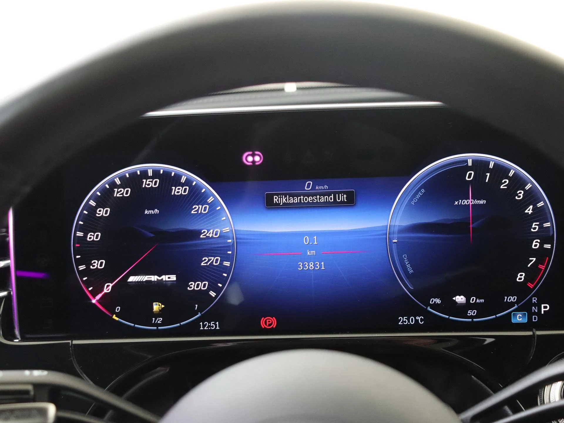 Mercedes-Benz-E-Klasse-image-18