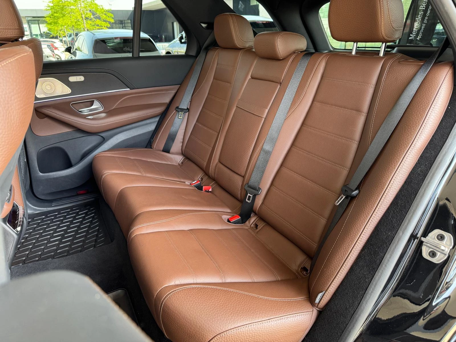 Mercedes-Benz-GLE-image-9