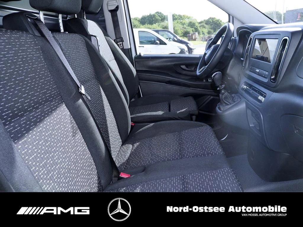 Mercedes-Benz-Vito-image-9