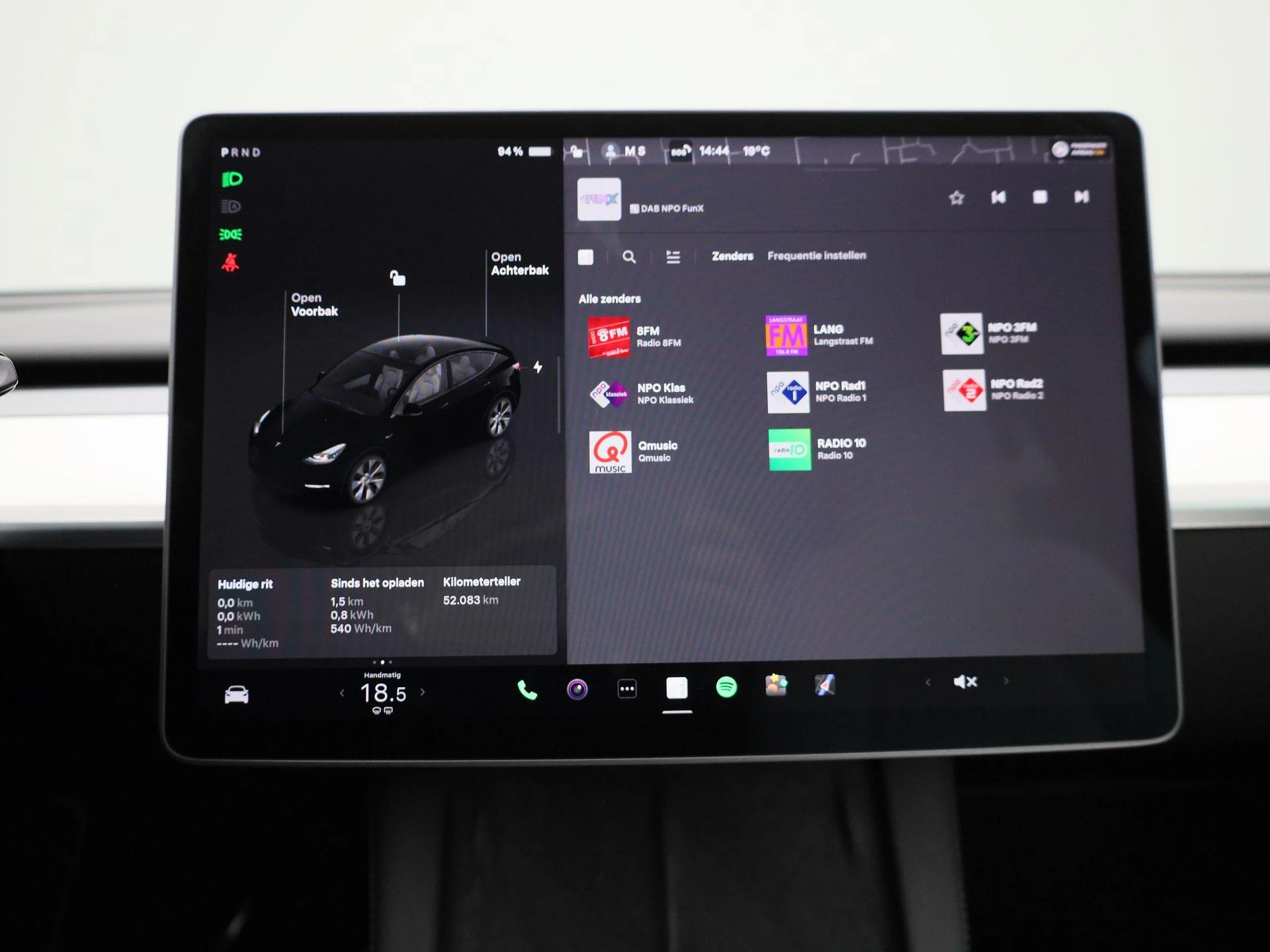 Tesla-Model Y-image-17