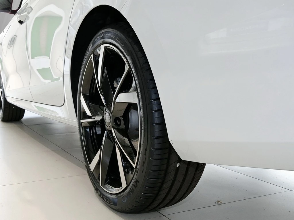 Škoda Octavia UPE br. 53.090,- Combi Sportline 1.5 l TSI mHEV DSG 110 kW / 150 PS