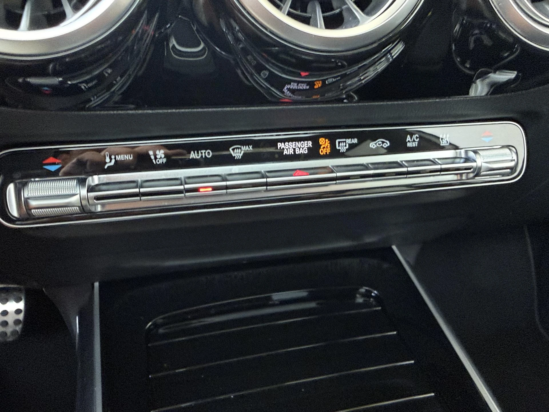Mercedes-Benz B-Klasse 250 e Business Solution AMG