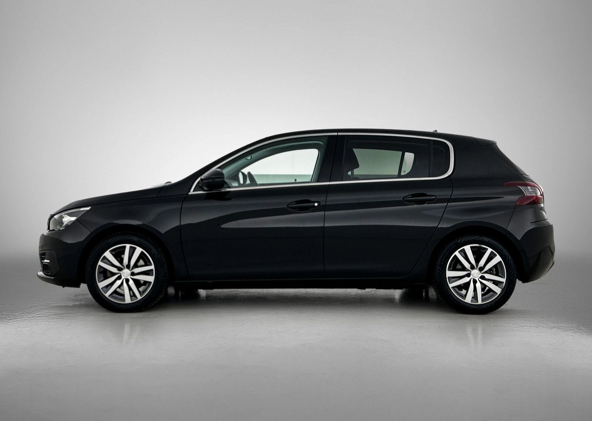 Peugeot-308-image-1