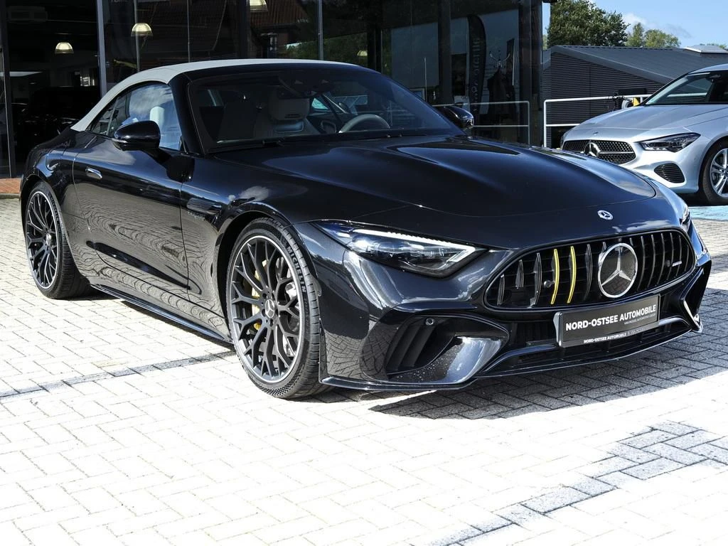 Mercedes-AMG-SL 63 AMG-image-4